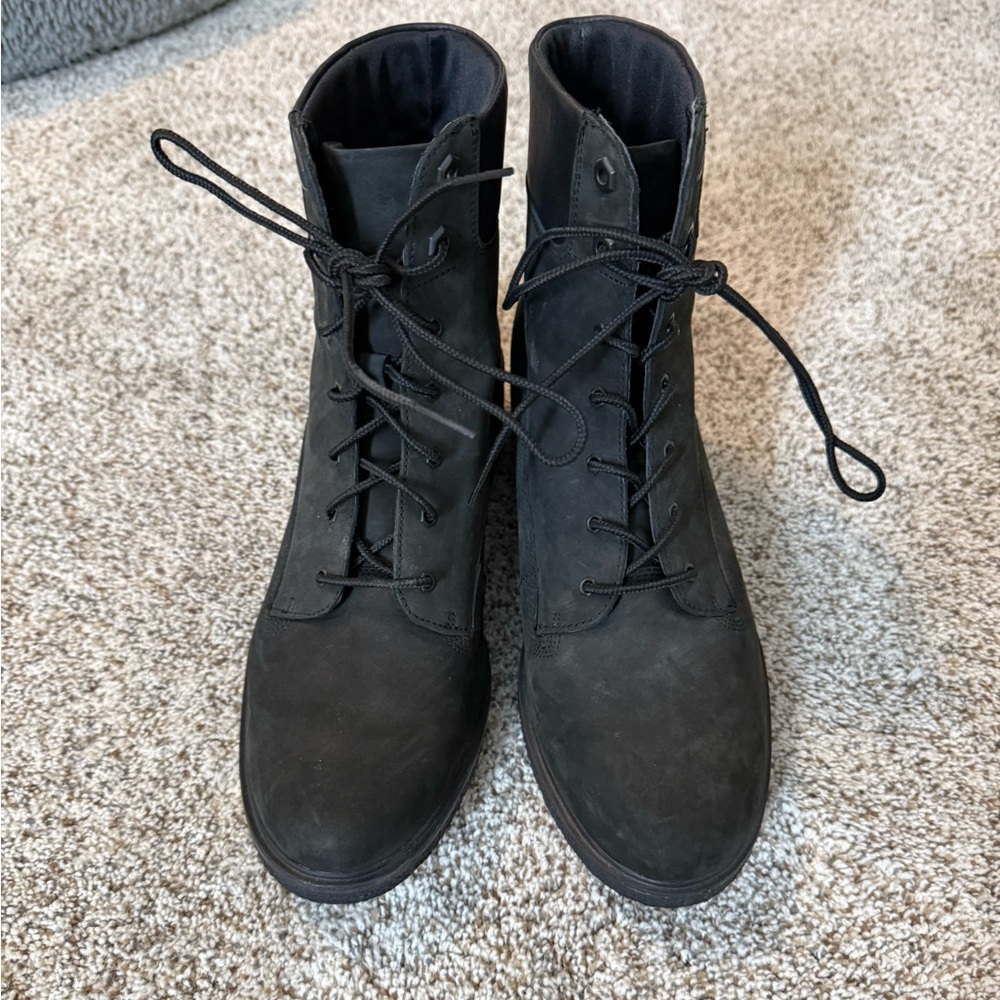 Timberland Women's Lace-Up Boots